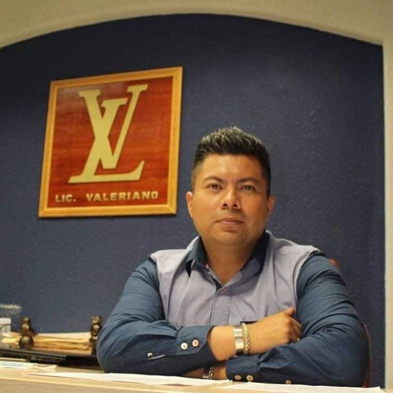 Memes Licenciado Valeriano LV Louis Vuitton Ah jijo, traes la del