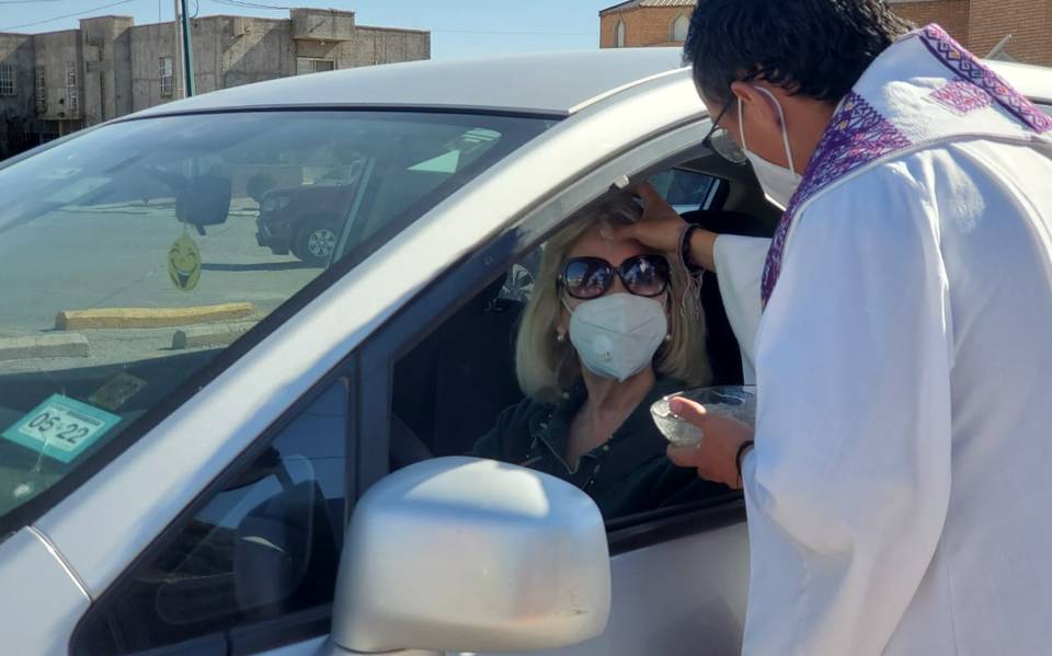 Qué modernos! Parroquia en Juárez hace la imposición de ceniza en drive  thru - El Heraldo de Chihuahua | Noticias Locales, Policiacas, de México,  Chihuahua y el Mundo