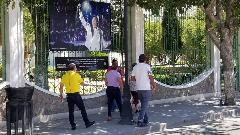 Hoy desfile nocturno en honor a Juan Gabriel en Ciudad Juárez - El Heraldo  de Chihuahua